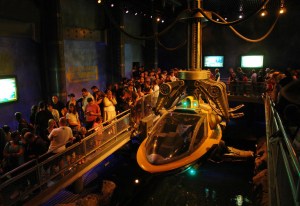 Submersible Over Moon Pool, Guest Queue Area